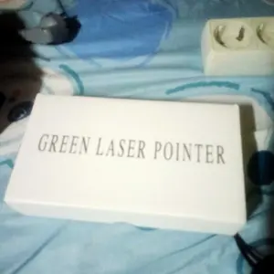 GREEN LASER POINTER  - Green laser batrai cas - Green laser murah   Portable