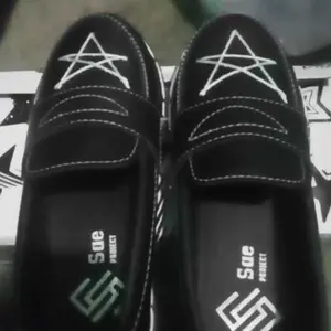 Sepatu Anak Laki Laki Almairah Dockmart Vintage Star Kids Pantofel Model Star Kids - Fashion Kaki Motif