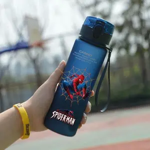 560ml Spider-Man Iron Man Avengers bertema botol air anak-anak bebas BPA tersedia dalam stok Water Bottles Kitchenware stitch minum