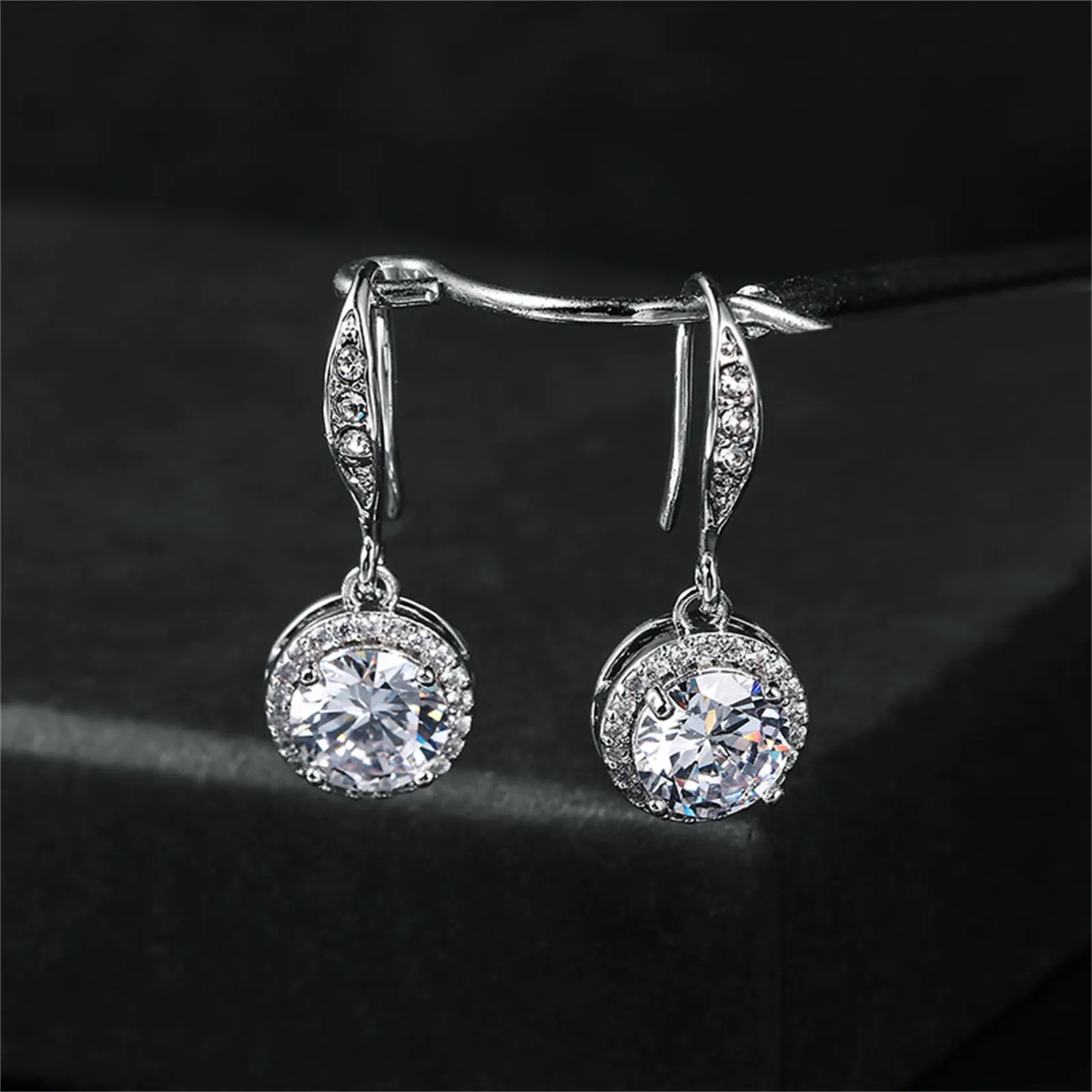 Anting Titanium Anti Karat Asli Berlian Hadiah Elegan Fashion Klasik anting Korean Style