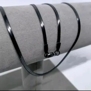 Kalung pipih warna hitam titanium anti karat stainless steel