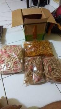 Product Review of Kerupuk Gurilem Si Denok isi 500 gram Cemilan khas Bandung Barat Rasa Kacang Pedas Camilan Food from B**P 0