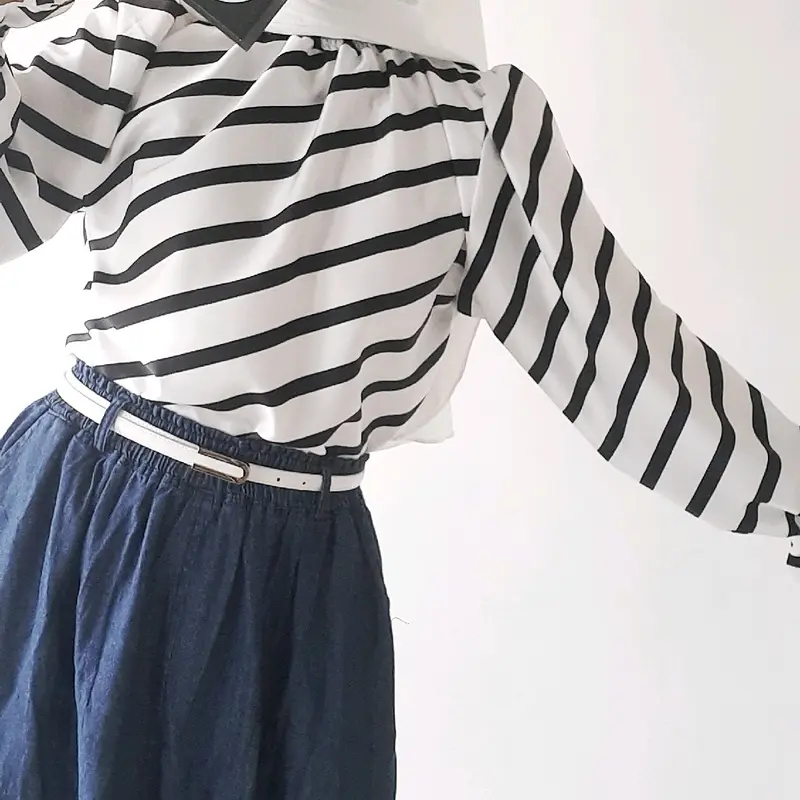minimalistyle - CLEO Smocked Smok Blouse Bahan Crepe Wanita 1