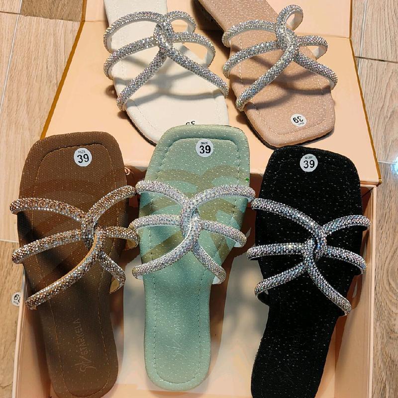 69k 1đôi Dép quai đá xinh mã # 002 @ ( chân gầy ốm lùi sezi) mã 002@