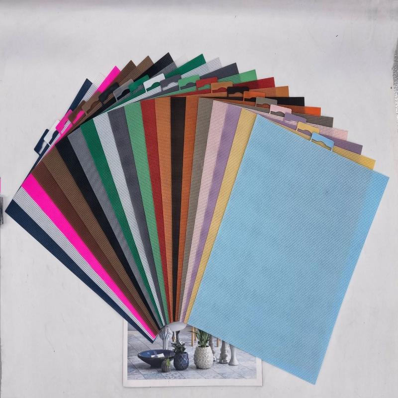 Cross Stitch Ornaments 28x21cm Cross Stitch Canvas Grid 14CT Handmade Embroidery Fabric Canvas Grid Convenient Square Plastic Canvas Fabric Women 0