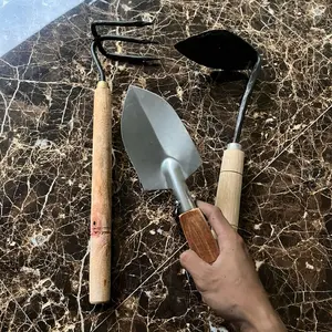 Alat Berkebun Lengkap isi 3 pcs - Sekop Mini, Koret Rumput, Garukan Sampah