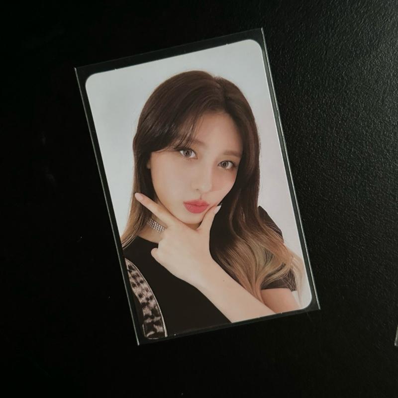 photocard gaeul IVE eleven debut official korea idol kpop foto pc cantik wonyoung yujin leeseo rei liz bene benefit pre order album 1st era rambut panjang lucu ive 0
