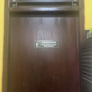 Hiasan Dinding Warning Kawasan Pribadi - HW Decorin