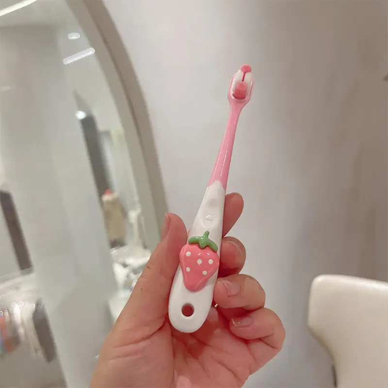 Bàn Chải Đánh Răng Trẻ Em, Thiết Kế Hoạt Hình Trái Cây Dễ Thương, Hình Dâu Tây, Lông Mềm Siêu Mịn, Bàn Chải Làm Sạch Và Chăm Sóc Răng Miệng, Thích Hợp Cho Trẻ 2-12 Tuổi 2