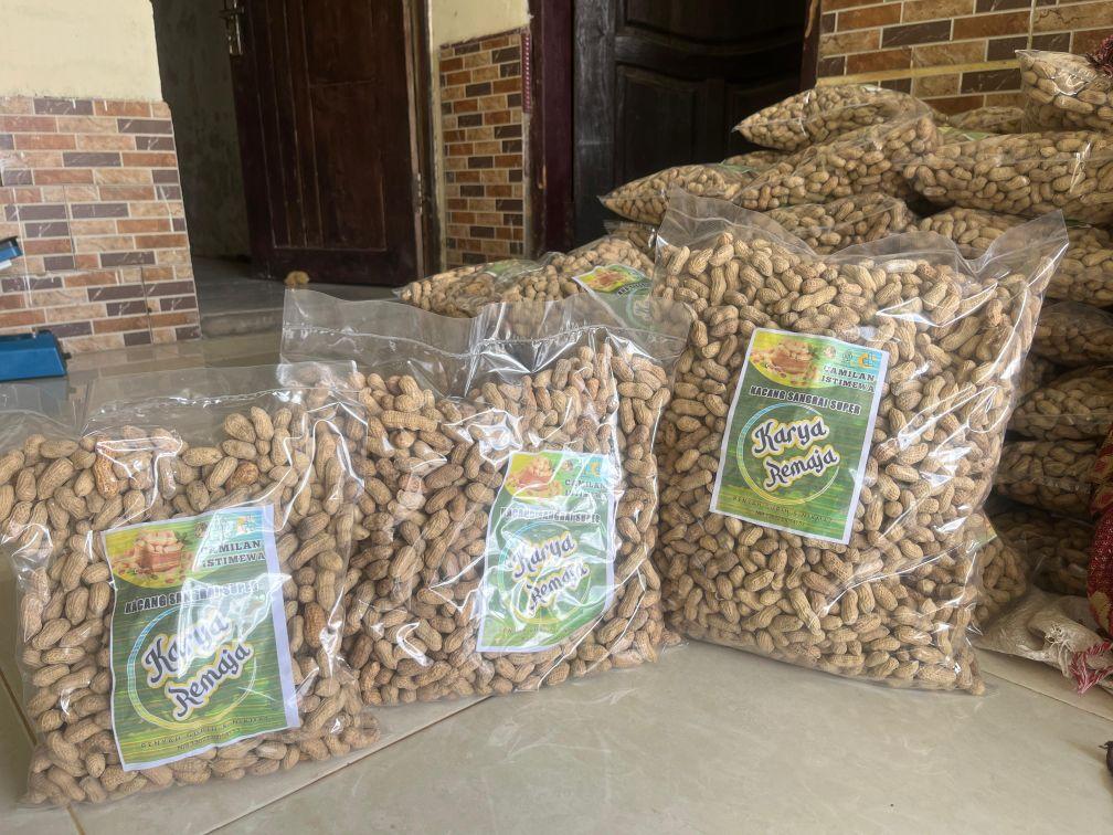 Kacang Sangrai HM Karya remaja / Kacangsuper Cemilan