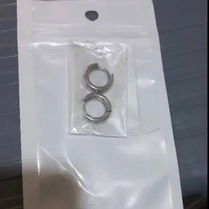 ￼ANTING HOOP TITANIUM ANTI KARAT DAN TIDAK PUDAR ANTING STARBOY PRIA DAN WANITA Earrings Elegan