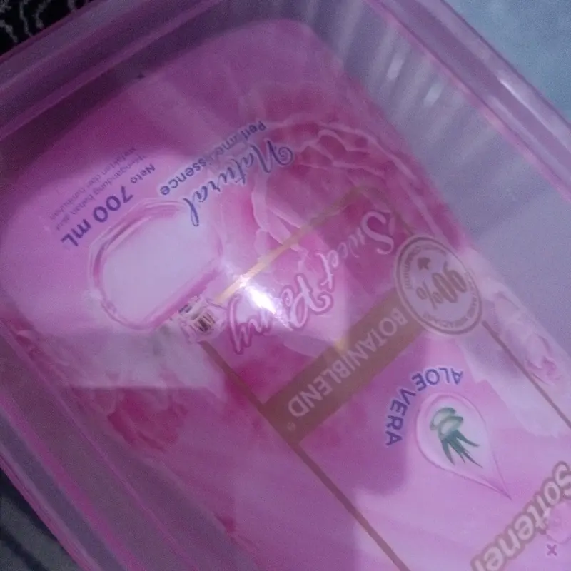 DETERGENT CAIR SOSOFT 700ML BONUS KOTAK LIMITED EDITION 7