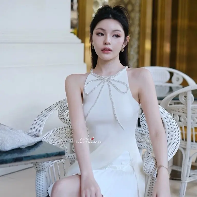 Dixie top | High-grade temperament bow tie suspender dress for women with chic diamond halter neck slit knitted vest top