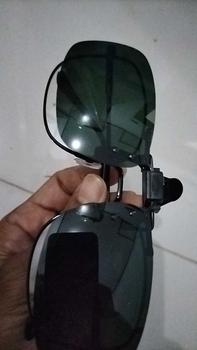 Product Review of KACAMATA HITAM KLIP TAMBAHAN CLIP ON GLASSES FASHION HITAM Lensa Plastik Putih Eyewear polarized from L**a 1