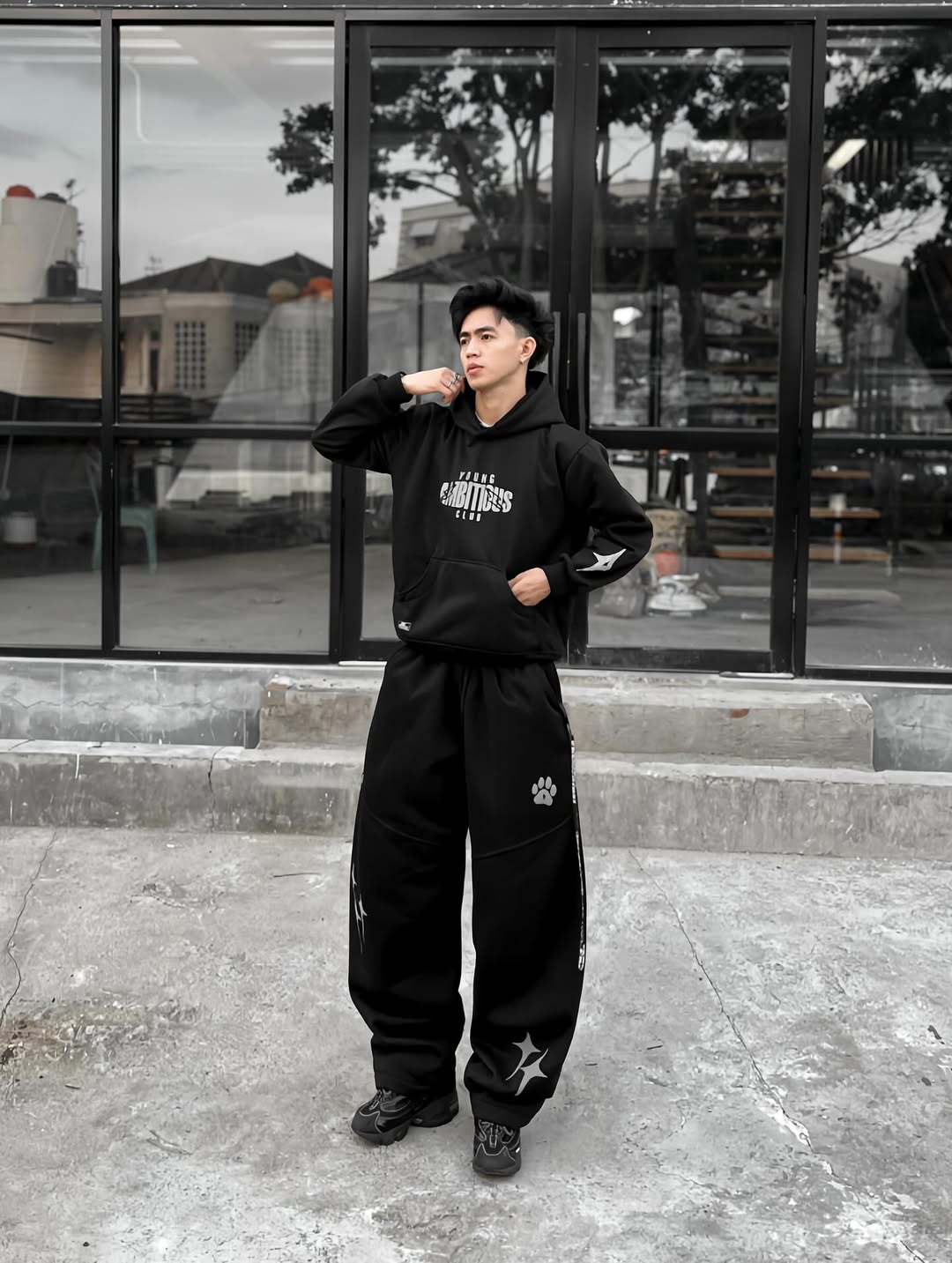 HOUSE OF TAMBIYU Sweatpants Baggy Cotton Fleece 300gsm Celana Panjang Unisex Warna Hitam HOUSE OF TAMBIYU Sweatpants Baggy Cotton Fleece 300gsm Celana Panjang Unisex Warna Hitam