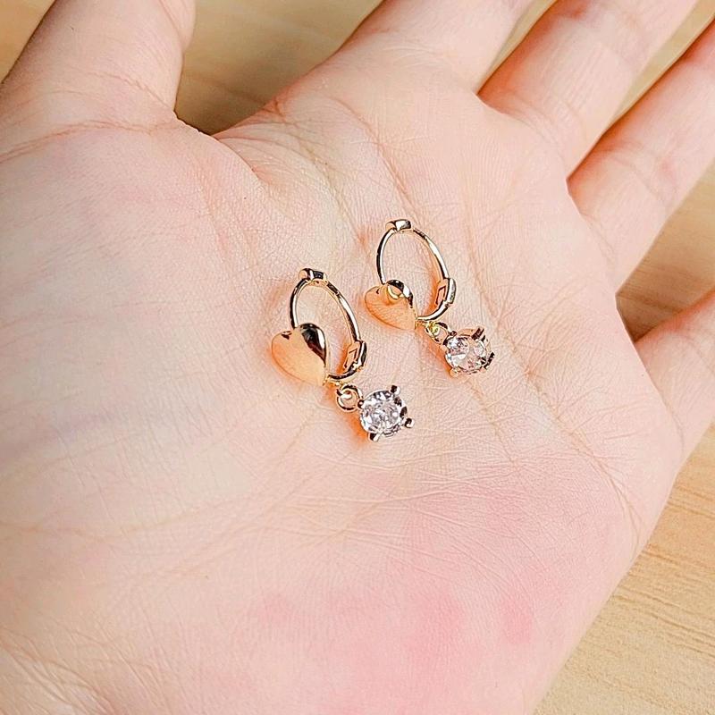 Anting jepit Love mata sircon anti karat Gold Earrings Elegan Aksesoris 2