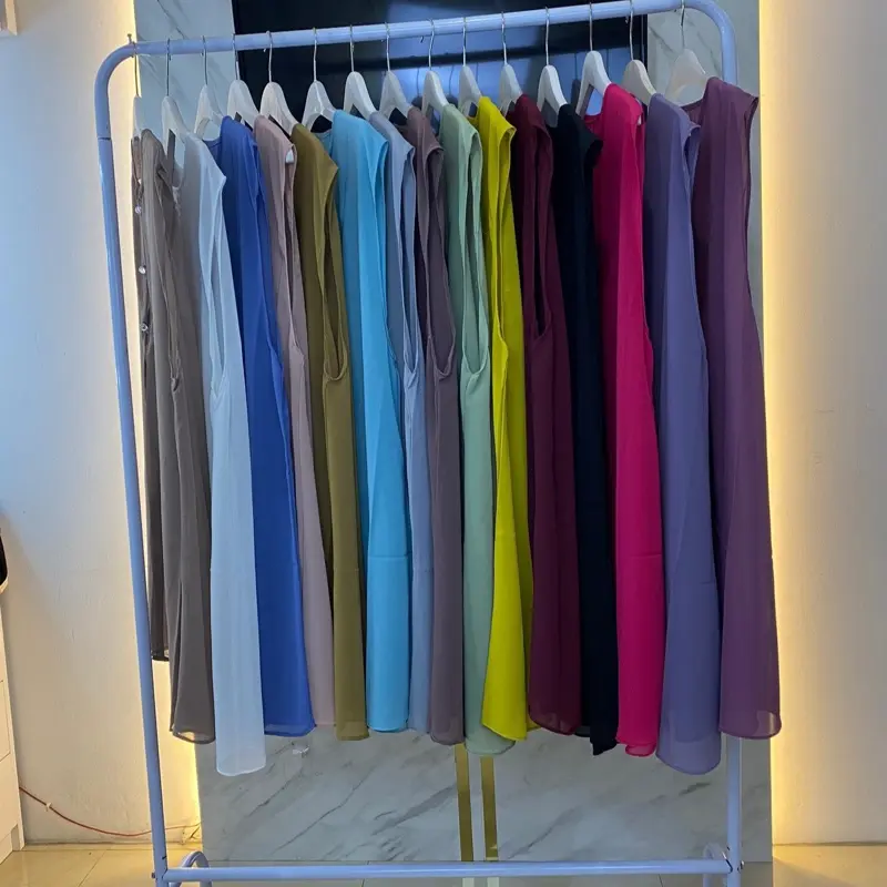 Outer vest kancing hidup/kardigan pendek tanpa lengan/outer muslim