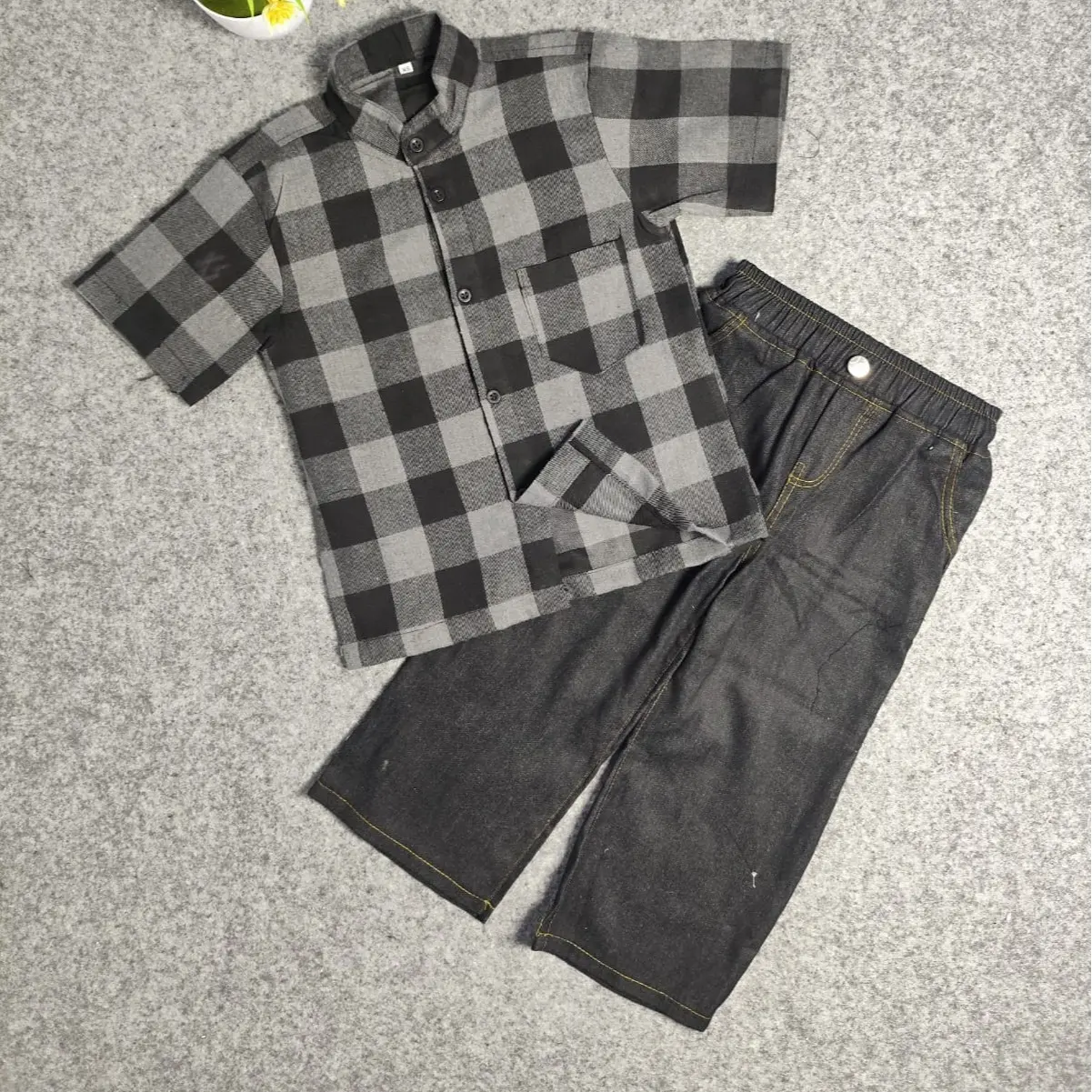 Kemeja Catur Abu,Denim Hitam