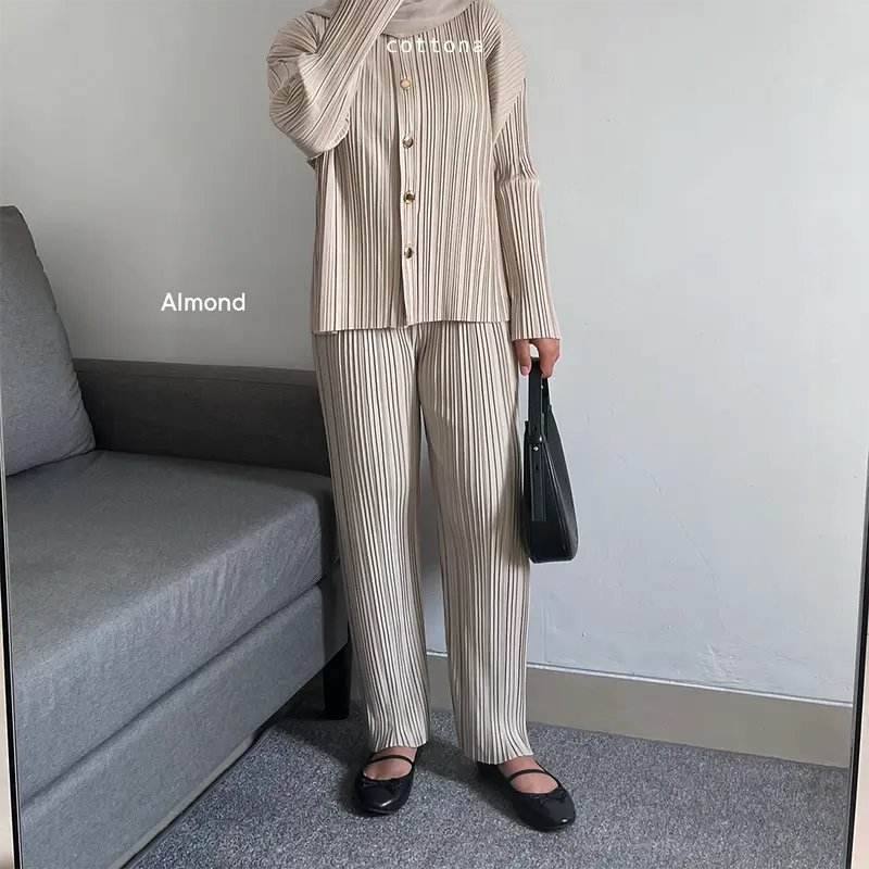 Cottona - Kyla Pleated One Set - Plisket One Set 2