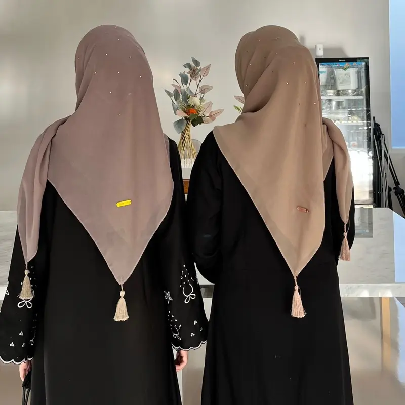 Ulya Hijab - segiempat polycotton manik tabur rosegold 0