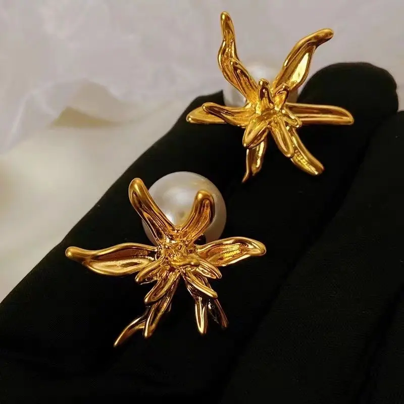 dhio-Jarum Perak Mode Eropa Anting Bentuk Bunga Logam Mutiara 1