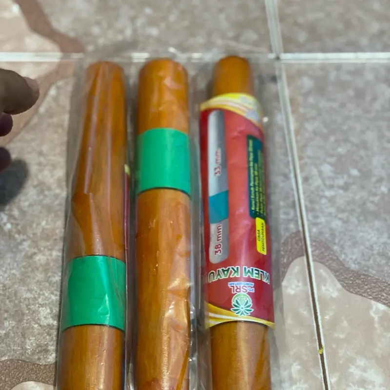 Klem dalam putar kayu otomatis 0