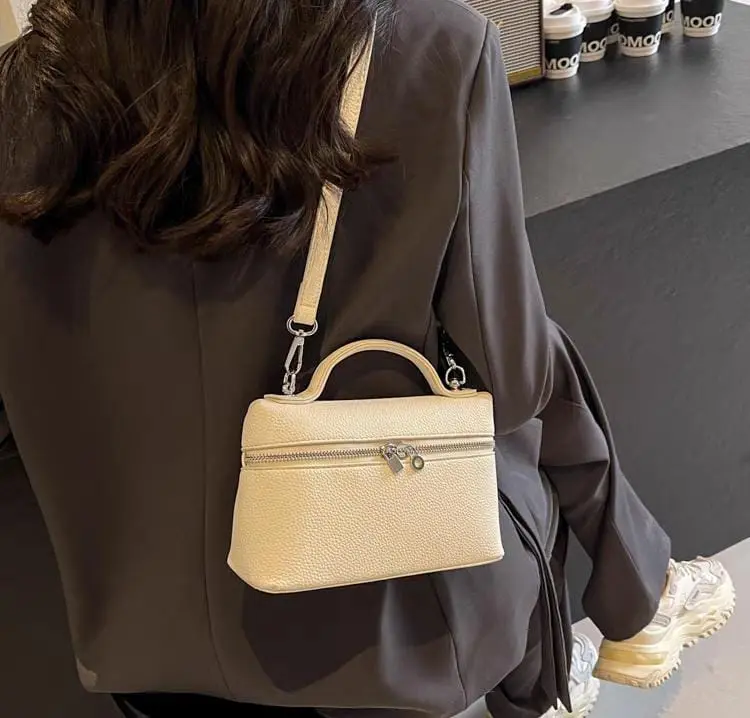 2208 Tas selempang wanita import modis cod ready stock jakarta 4