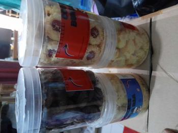 Product Review of Paket Castangel,kacang,nastar,bola² susu from d**7 1
