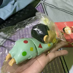Figure Crayon Shinchan Dynamic Life Bisa Gerak Mainan Ornamen Shinchan Males Bangun