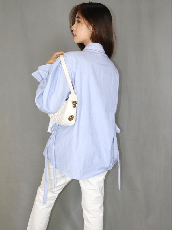 LILIUM AIT - CLEOOO SHIRT - KEMEJA KATUN BIRU MUDA GARIS DENGAN KOMBINASI KATUN BOLONG 4