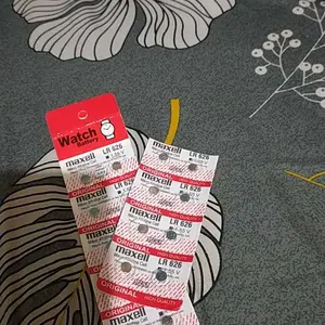 1 lembar batre LR626 batre jam tangan LR 626 / 377 ma-Sell murah  Watch battery Merah