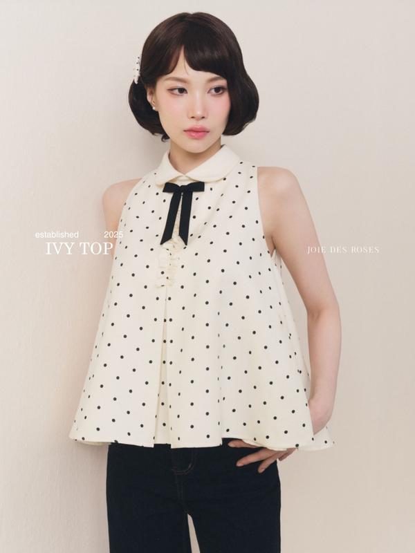 JOIE DES ROSES - Áo tay ngắn hở vai chấm bi cổ sen phối nơ IVY