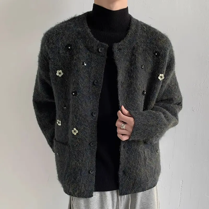 Áo Cardigan Len Dày, Dành Cho Nam Giới, Trọng Lượng Nặng, Cổ Tròn, Áo Khoác Len Dệt Kim, Thiết Kế Hoa Nhỏ Đính Cườm Thủ Công, Phong Cách Lười Biếng, Hàng Mới Về Năm 2025, Thích Hợp Cho Mùa Thu Và Mùa Xuân, Áo Khoác 5