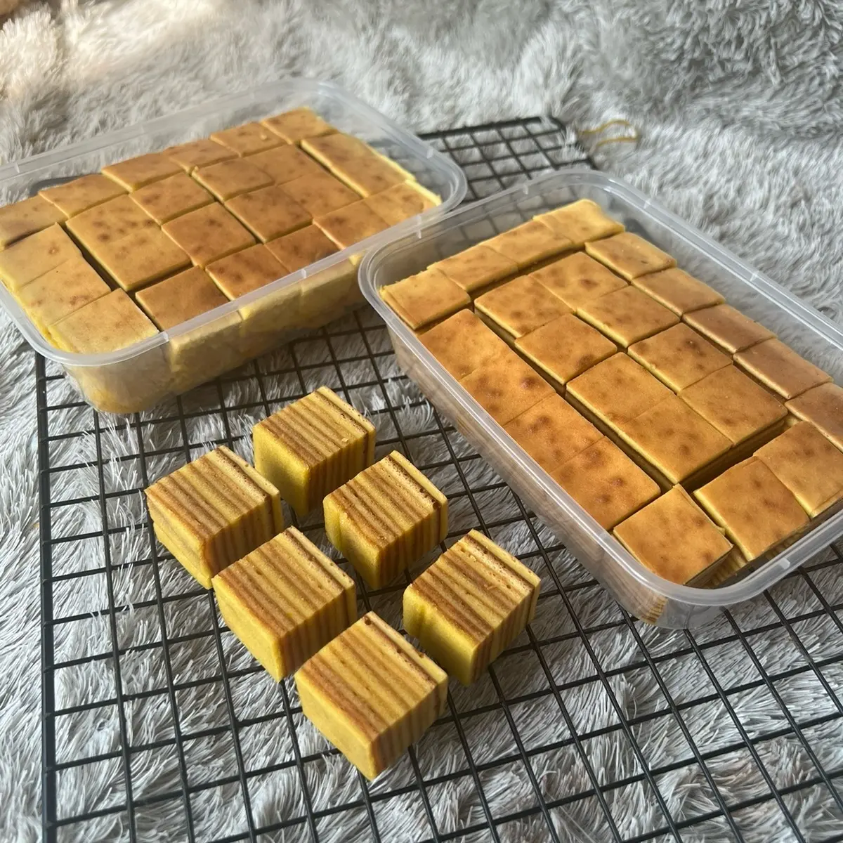 Kue camilan lapis legit premium dadu 24potong tanpa tepung terigu