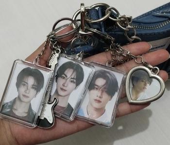 Product Review of gantungan kunci - GANCI insert paper kpop korean 2 sisi ENHYPEN walk the line tour Cocok untuk Hadiah from l**🍭 0