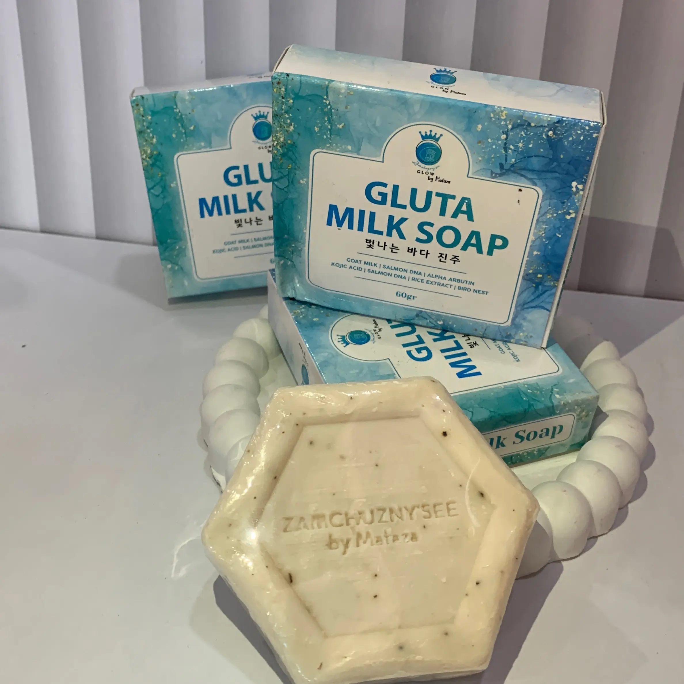 GLUTA MILK SOAP Z’SEE GLOW