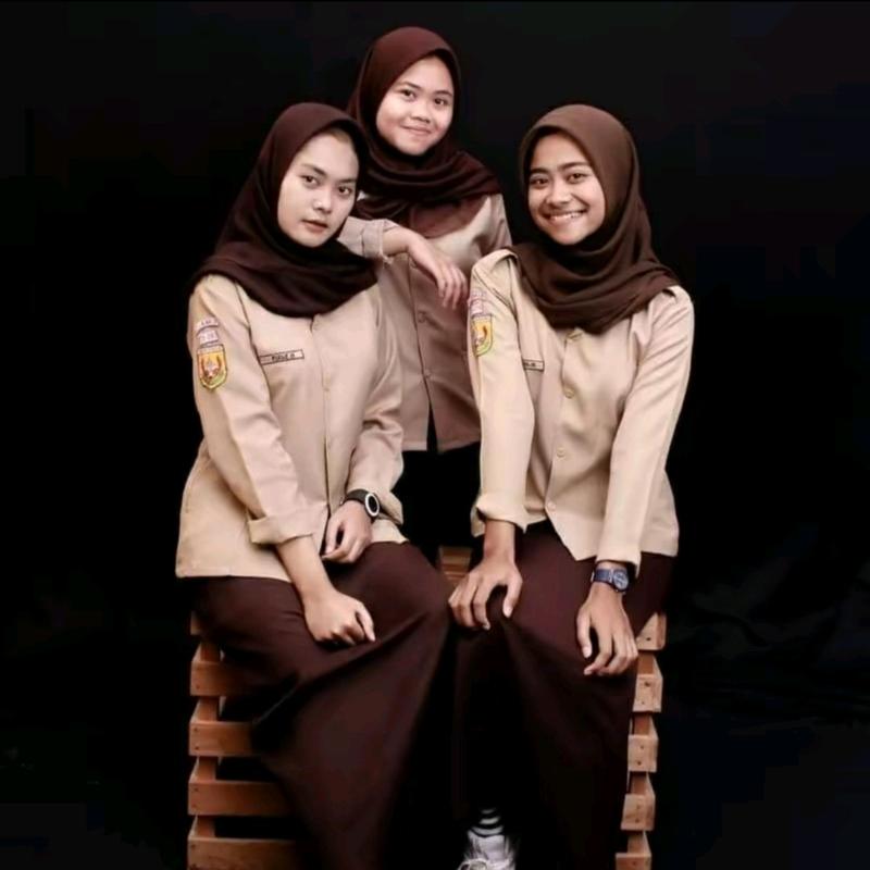 Hijab Segi Empat Anak Sekolah SMP dan SMA / Kerudung Segi 4 Basic Voal Polos Jahit Tepi Rapi Muslim Nyaman Instan Terbaru 6