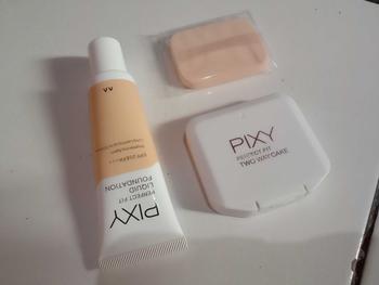 Product Review of Pixy Perfect Fit Liquid Foundation SPF35 PA++ Gratis Pixy UV Whitening Two Way Cake Refill Wajah from D**i E**i 1
