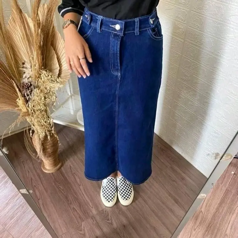 Fuji Rok Jeans Span Premium By Lanre - Outfit Bawah Jumbo Santai Kancing Karet Panjang Tebal Denim Wanita 1