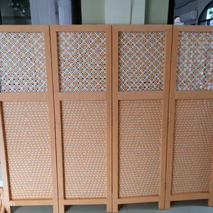 Sekat Ruangan Rotan Sintetis