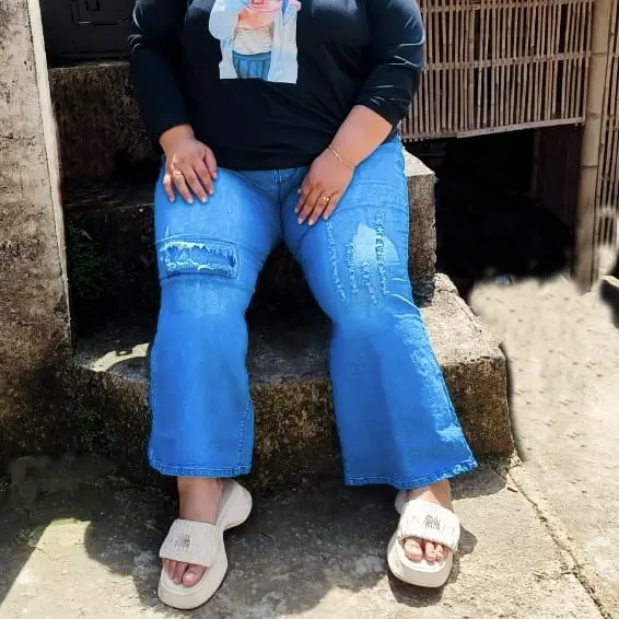 BintangRzt Celana Jeans Cutbray sobek-sobek super Jumbo 1