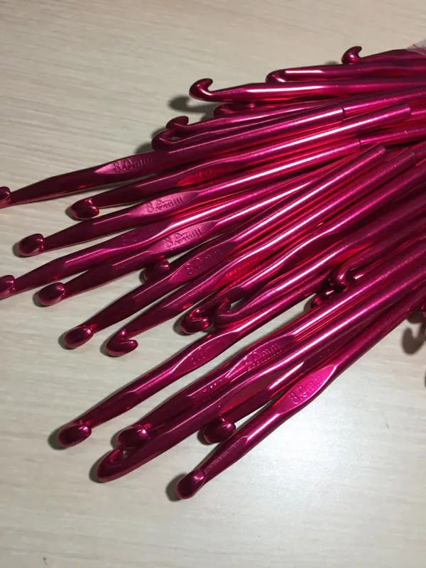 Hakpen (Jarum Rajut) Alumunium / Multicolor Crochet Hooks (10.0mm/9.0mm/8.0mm/7.0mm/6.5mm/6.0mm/5.5mm/5.0mm/4.5mm/4.0mm/3.5mm/3.0mm/2.5mm) 1