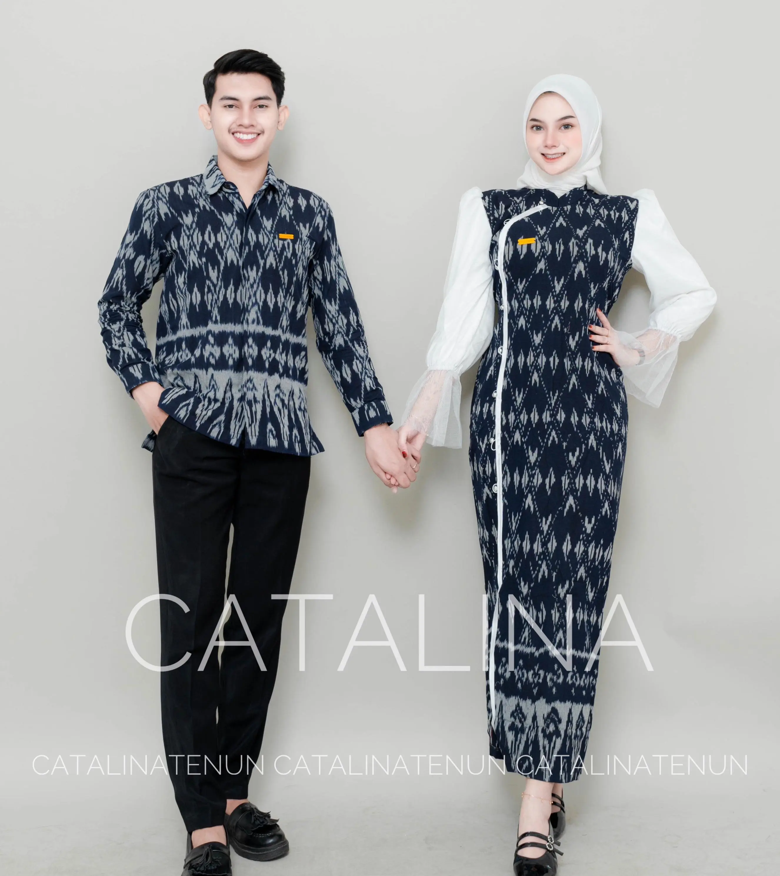 Baju tenun baju couple tenun jenar navy hitam - baju couple kondangan - tenun couple set - kemeja&gamis kondangan - baju tenun keluarga Dress Pasangan Batik Sarimbit Tile Satin Polos Kombinasi Panjang Seragam
