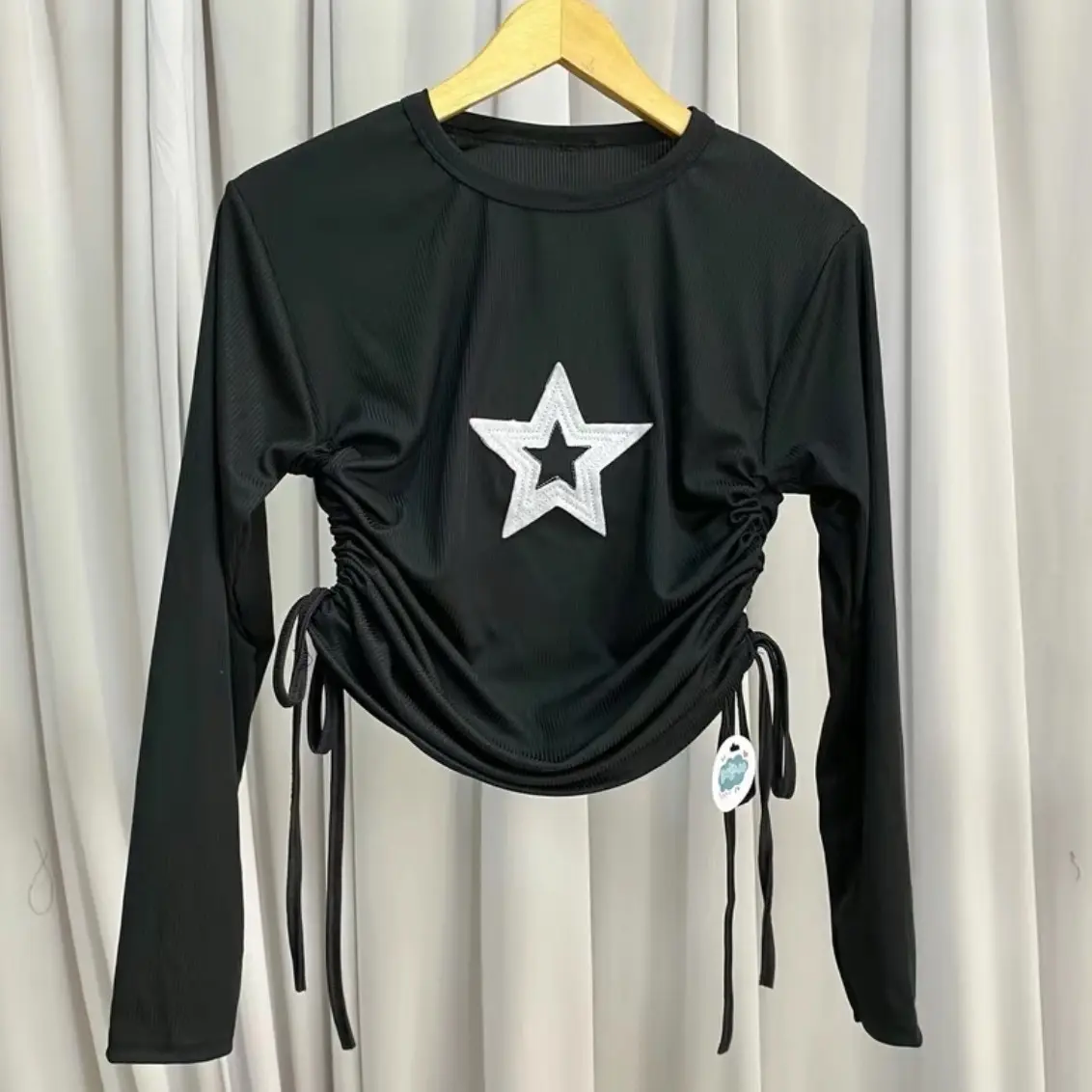 ￼Atasan Kaos Longsleeve Wanita SERUT STAR Crop Knit Rib ( LD 88, 40)