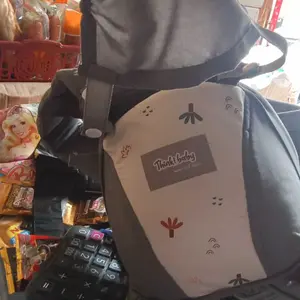 New Arrival Gendongan Bayi Hipseat Karakter + Saku + Penutup Kepala - Think Baby