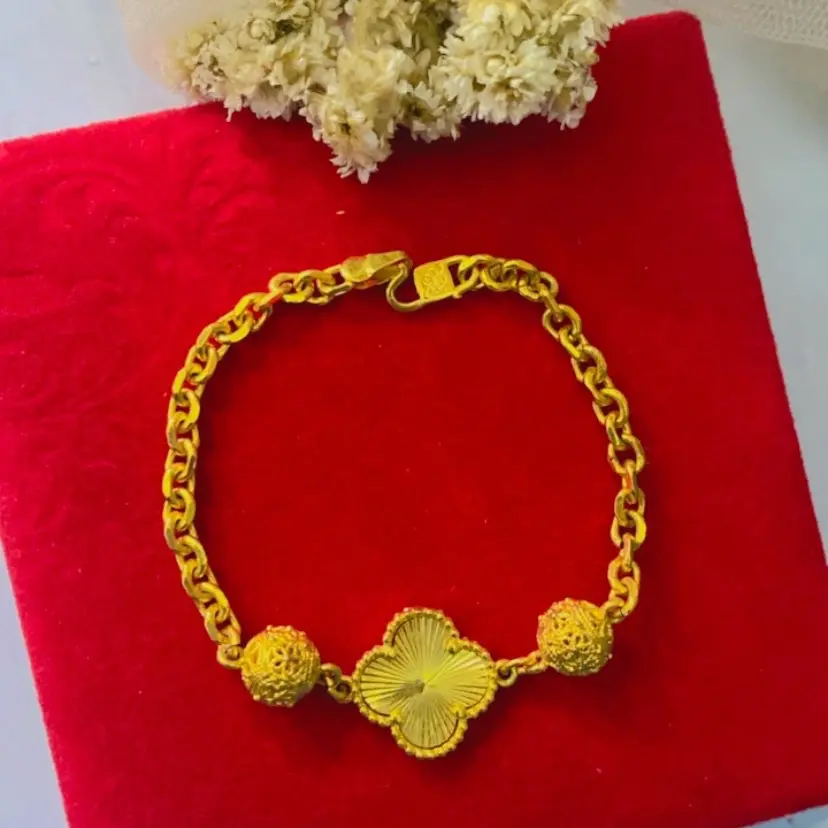 Gelang clover bola bola by yen Olshop