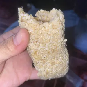 Kue Wijen Buatan Tangan Kue Manco Cemilan Tradisional Indonesia bola wijen viral Food