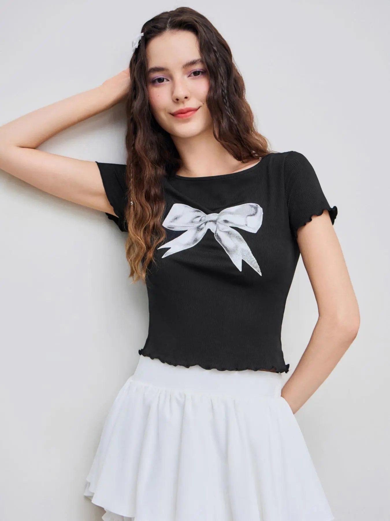 Women's Bow Print Tee, Casual Short Sleeve T-shirt for Daily Wear, Ladies Clothes for All Seasons