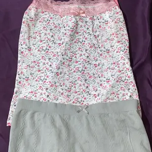 PEACHIE | BR1734 Atasan Tanktop Wanita dengan Corak Bunga Elastis Square Fashion Korea Cewek