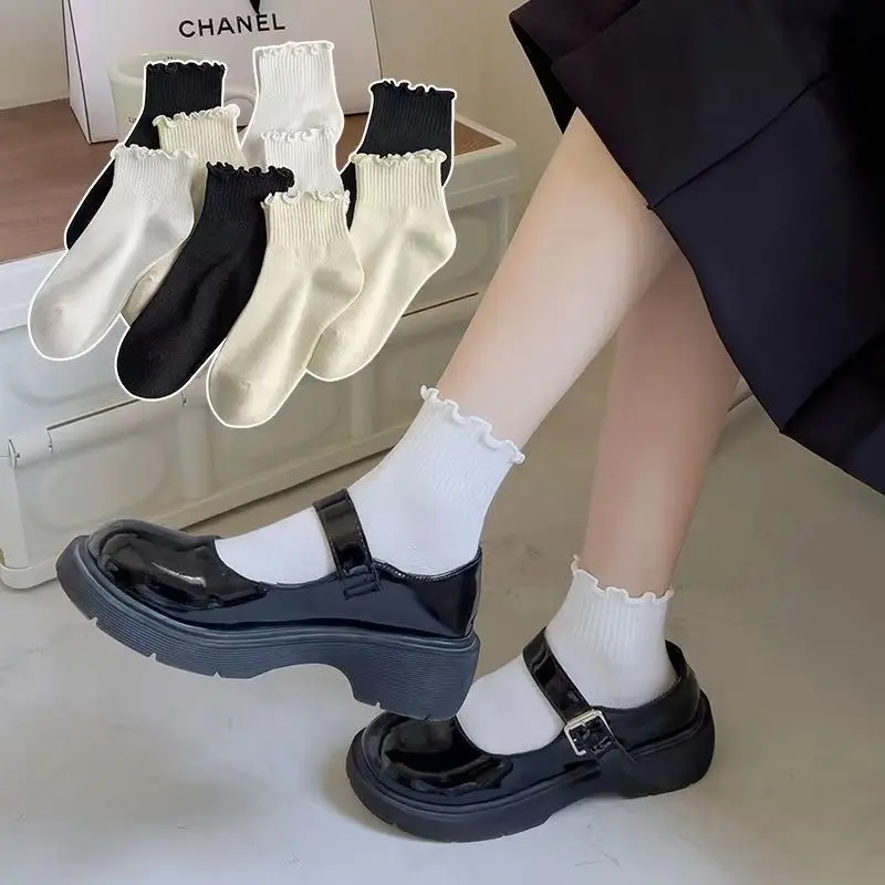 JOIN Kaos Kaki Pendek Polos Korean Style / Kaos Kaki Curly Korean Style Loafer / Kaos Kaki Renda Jamur / Kaos Kaki Korean Wanita / Kaos Kaki Sepatu Docmart Wanita